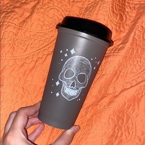 Grey Skull Starbuck Hot Cup